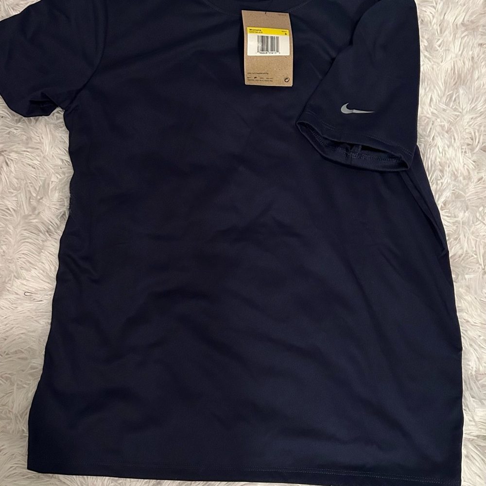 Nike women’s Dark Blue Short Sleeve Tee